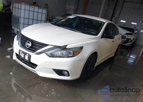 2017 Nissan Altima 2.5 Sr из США, поврежденный, VIN 1N4AL3AP0HC221736